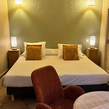 Colomba Centre-ville Historique Bonifacio (Corsica)