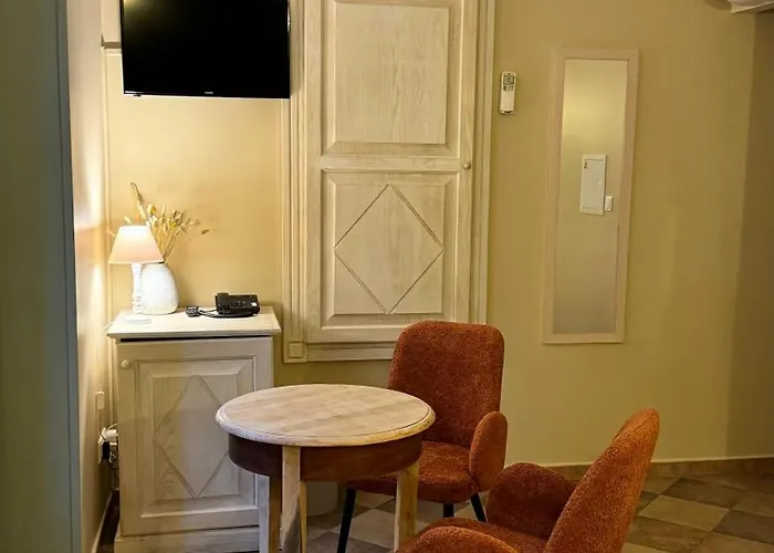 Szálloda Colomba Centre-ville Historique 3*