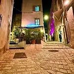 Colomba Centre-ville Historique 3*