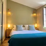 Colomba Centre-ville Historique 3* 博尼法乔