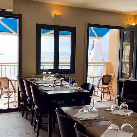 Colomba Centre-ville Historique Bonifacio (Corsica)