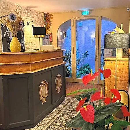 Colomba Centre-ville Historique Hotel 3*
