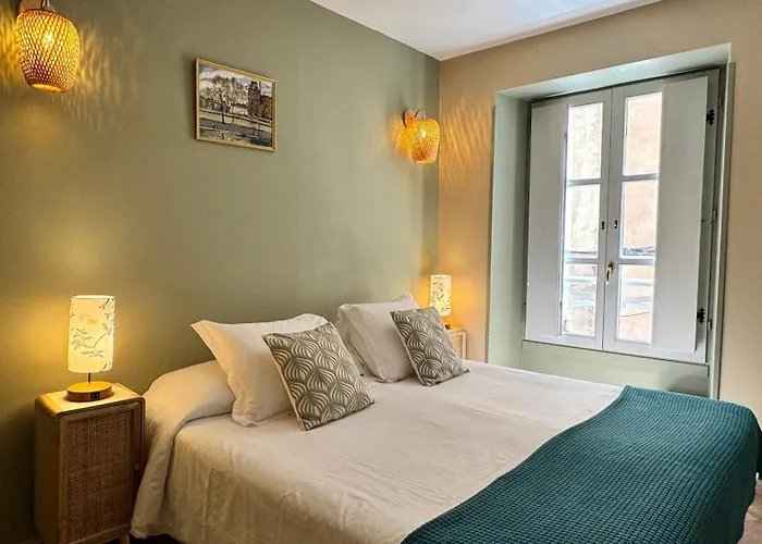 Colomba Centre-ville Historique ボニファシオ